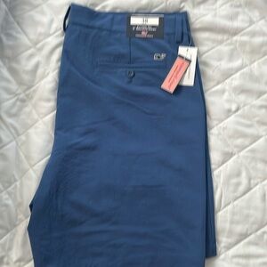 NWT 38” waist Vineyard Vines Breaker Shorts
